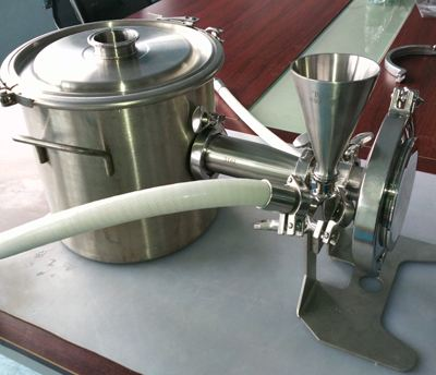實驗室小型氣流磨在投料過程中應注意些什麽